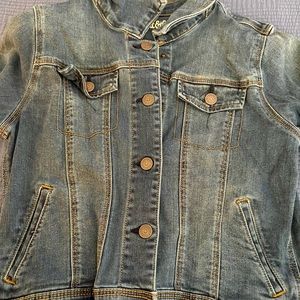 Girls Cat and Jack medium wash jean jacket. Size 14/16